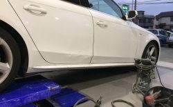 アウディＡ４の鈑金塗装