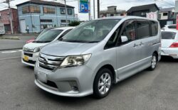 弊社でご購入していただいたセレナのご納車